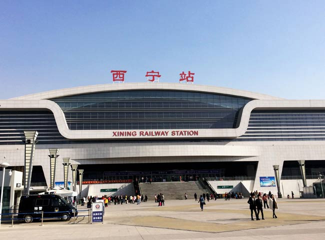 台江西宁高铁站